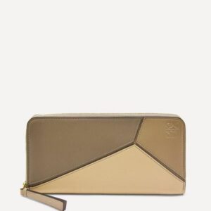 Lowe Puzzle Zip Around Wallet