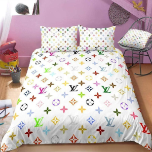 LOUIS VUITTON | Branded Bedsheets Set