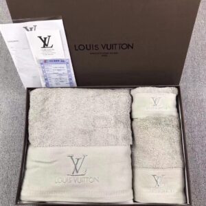 Louis Vuitton luxury designer towel set