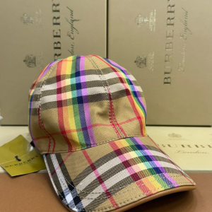 BURBERRY | CAPS With Box Packing